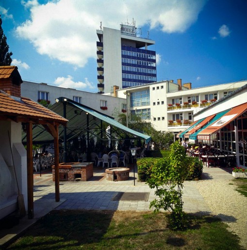 Debrecen  - Hunguest Hotel Nagyerdő Étterem