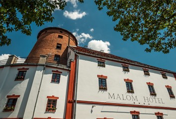   - Malom Hotel